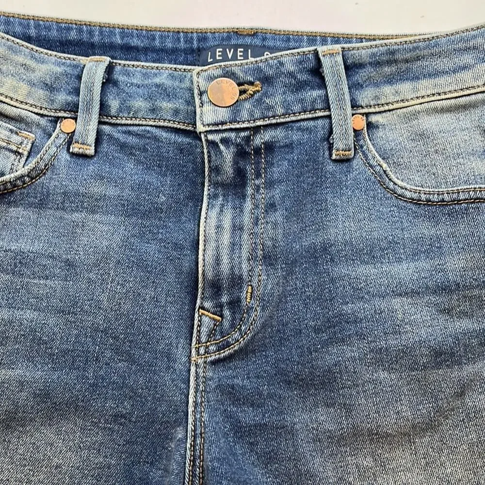 Level 99 4” Inseam High Rise Cuffed Shorts Size 29